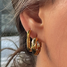 Afbeelding in Gallery-weergave laden, Dot Earrings
